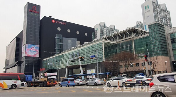 [르포]  안양역 푸르지오 더샵, 초역세권 대단지…3.3㎡당 3,000만원 역대급