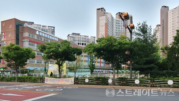 [분양 현장] 자녀 키우기는 다소 불편한 청라 더리브 티아모 까사