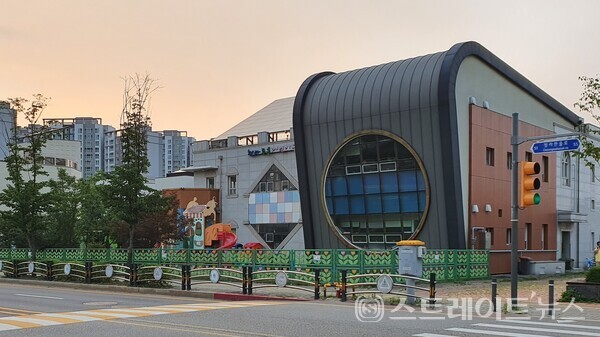 [분양 현장] 자녀 키우기는 다소 불편한 청라 더리브 티아모 까사