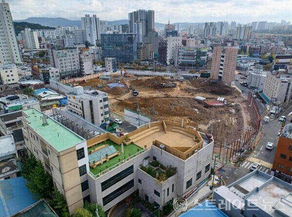 '번영로 롯데캐슬 센트럴스카이',  스테디 셀러로 간다