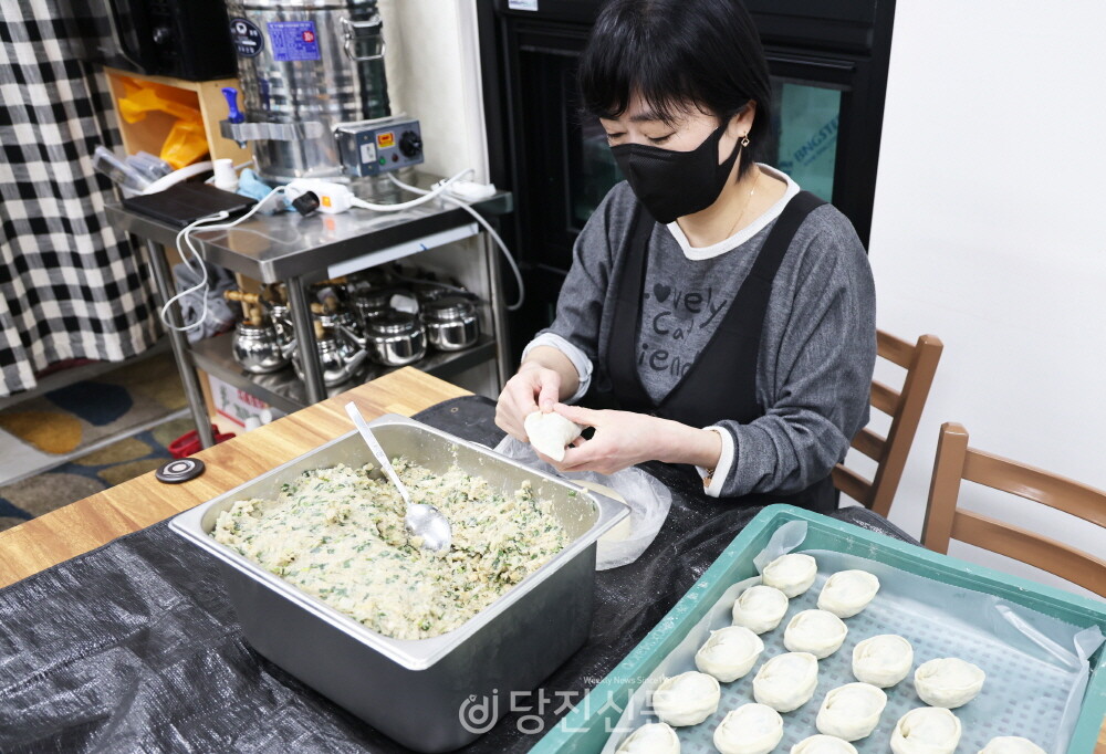 찾는 손님 많았던 대들보 손만두 재개..냉면과 함께 즐기세요