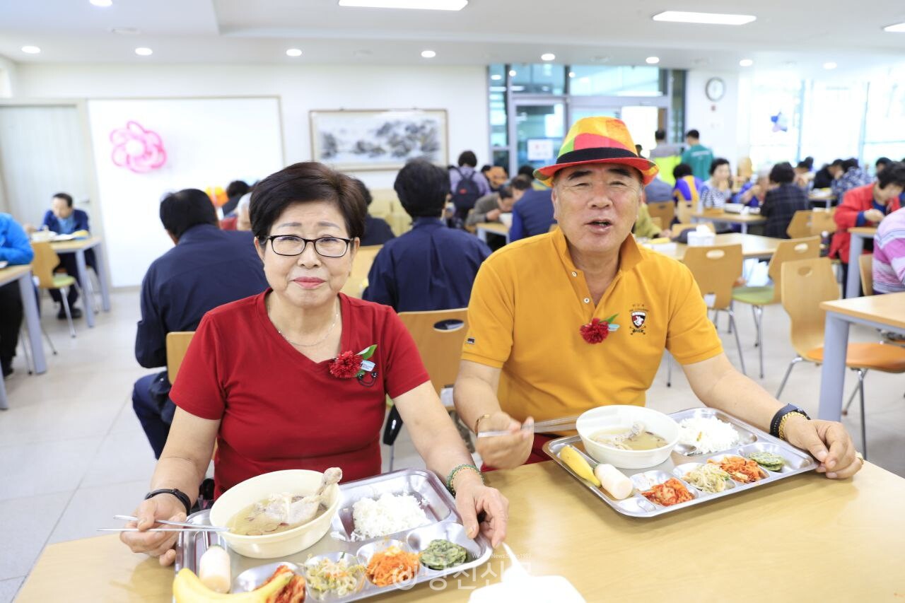 현대제철의 특별한 점심 배식 봉사
