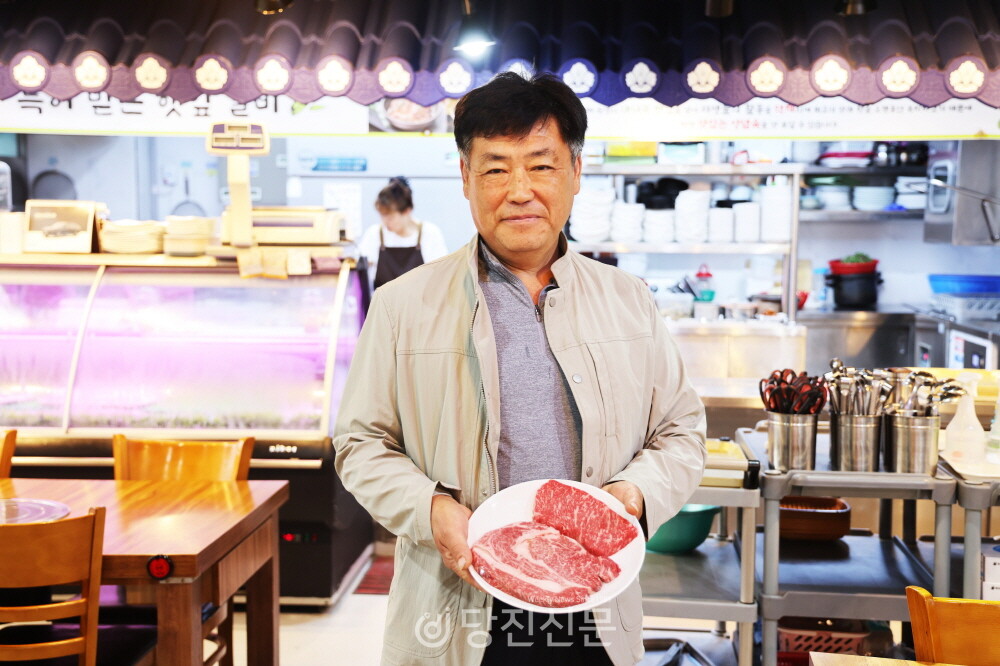 육즙 가득..1++ 등급의 한우 맛보고 가세요