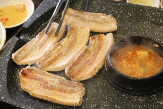 수원맛집 청담생고기, 가정의 달을 맞아 회식 및 모임장소로 각광