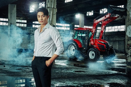 동양물산 모델 성훈 식스맨 된 사연…트랙터 운전 수준급
