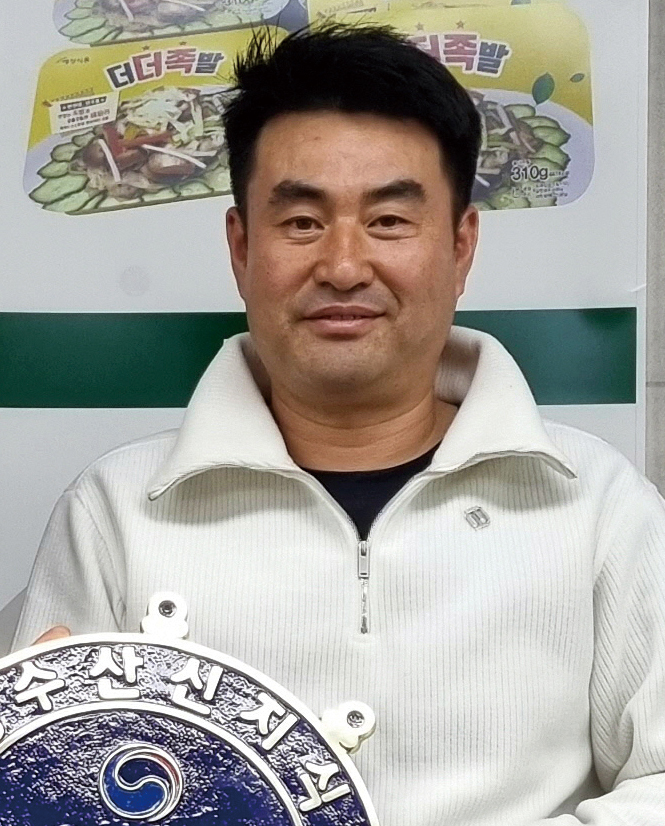 해양수산 신지식인에 선정, 김선열 경주 태양수산 대표  즉석요리 가능한 냉동 해파리 제품 개발