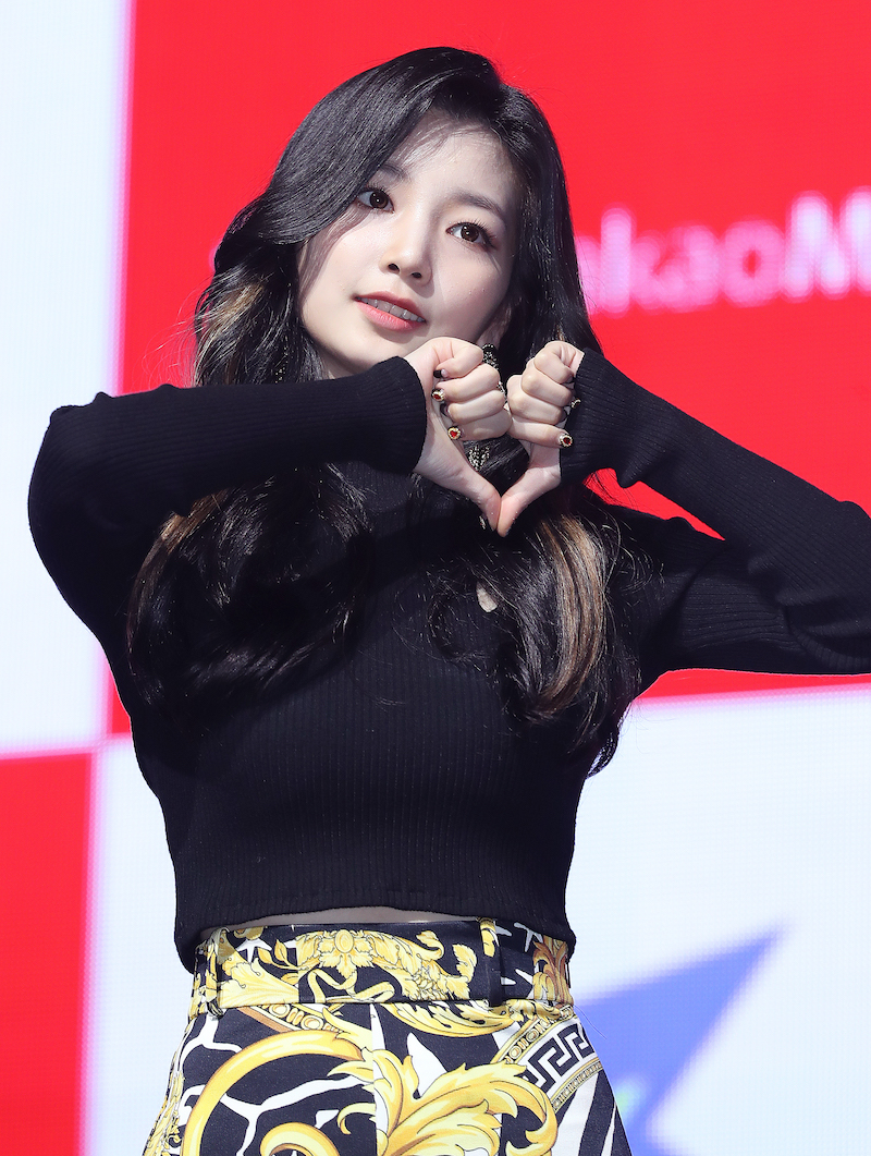 로켓펀치 쥬리-연희 “다음 앨범은 ‘옐로우’ + ‘블루’ 펀치로 하고파”