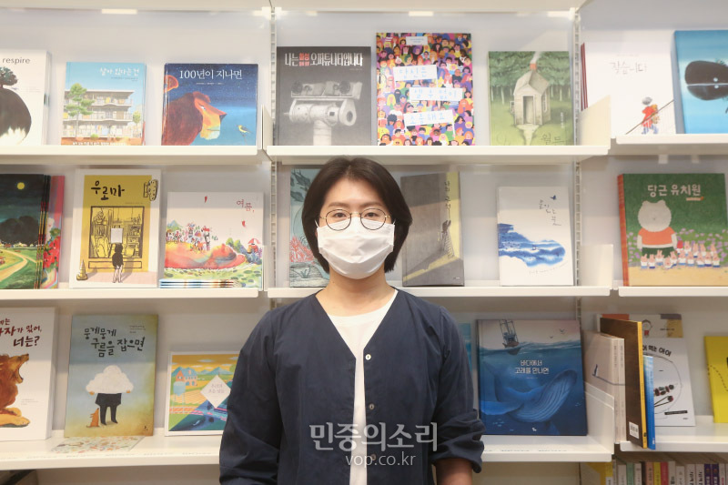 [만민보] ‘이 나이에 그림책?’ 막상 보면 더 좋다