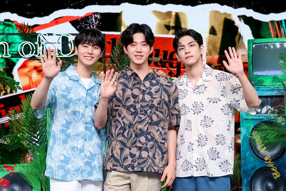 데이식스 이븐오브데이 영케이·원필 “함께 숙소에서 술잔 기울이며 작업해”