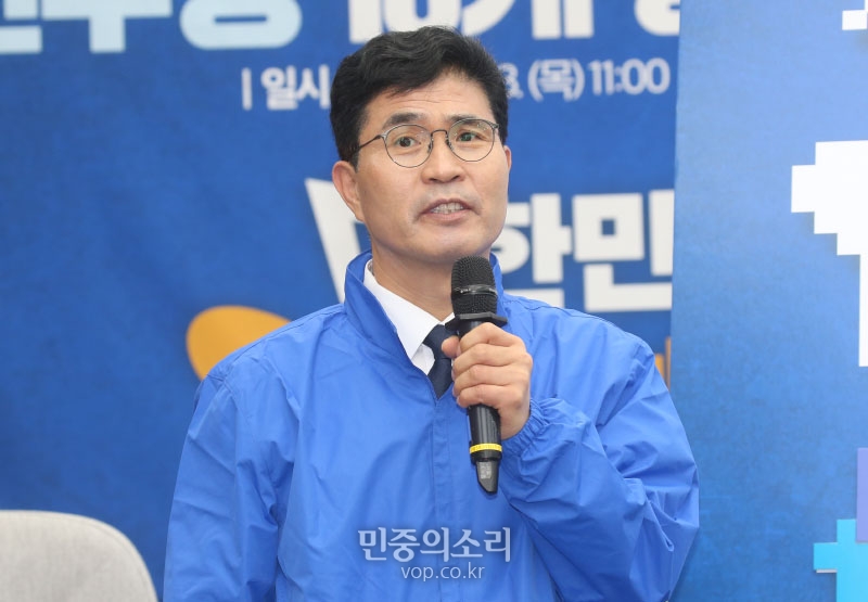 승리 다짐하는 이원택 전북도지사 후보