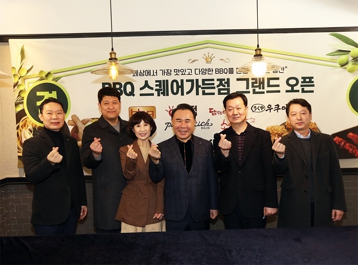 “오전에는 레스토랑, 밤엔 비어펍”...BBQ, 인천에 ‘스퀘어가든점’ 오픈