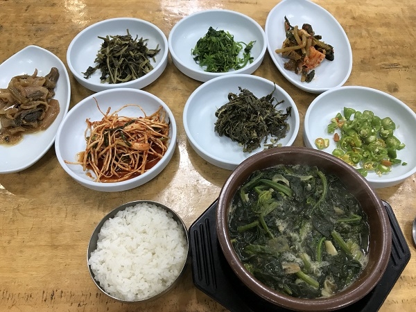임순례 감독, 동물도 생명체···소박한 한국밥상으로 돌아가자