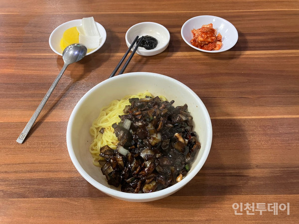 [인천 간짜장 맛집 답사기] 계란후라이 없어도 불만 없다, 맛있으니까