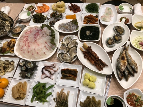 여수 맛집 사계절 횟집, 싱싱한 자연산 활어회 맛볼 수 있는 장소로 관심