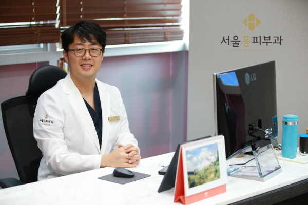 [칼럼] 봄철이 두려운 알레르기 피부염 환자들…피부과 치료법은?