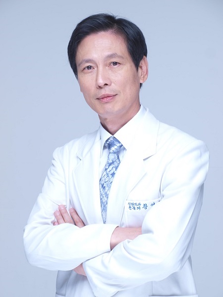 [칼럼] 자가조직을 사용한 자가진피 코재수술, 수술 경험이 많은 의료진에게 진행해야