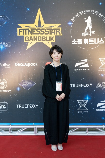 가슴보형물종류 모티바, 2019 피트니스스타 대회 심사위원으로 아이디병원 초청