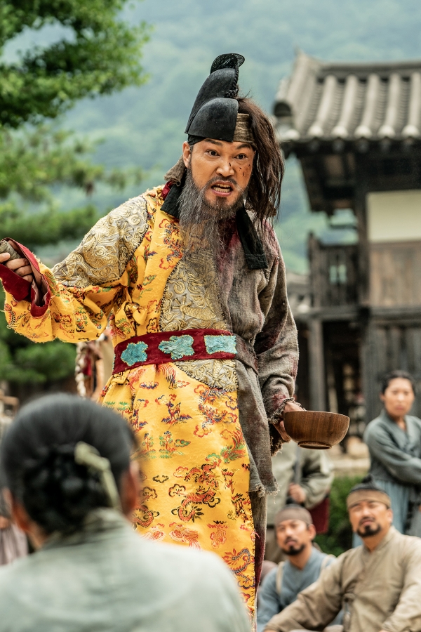 배우 최원영‧최귀화, 영화 광대들: 풍문조작단 통해 고품격 신스틸러 맹활약!