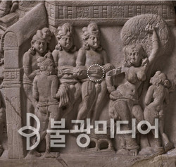 [붓다의 발자국, 불족적] 붓다의 발, 무불상 시대 석가여래의 상징