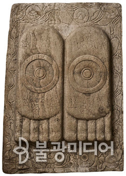 [붓다의 발자국, 불족적] 붓다의 발, 무불상 시대 석가여래의 상징