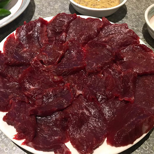 평일에만 먹을 수 있다는 서울 ‘뭉티기’ 맛집