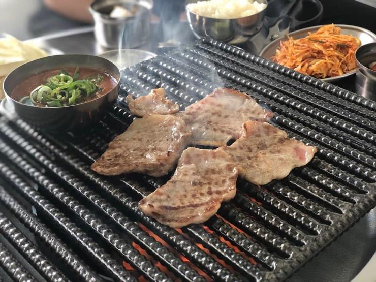 금호역에서 신논현역까지 돼지고기 특수부위 맛집 4