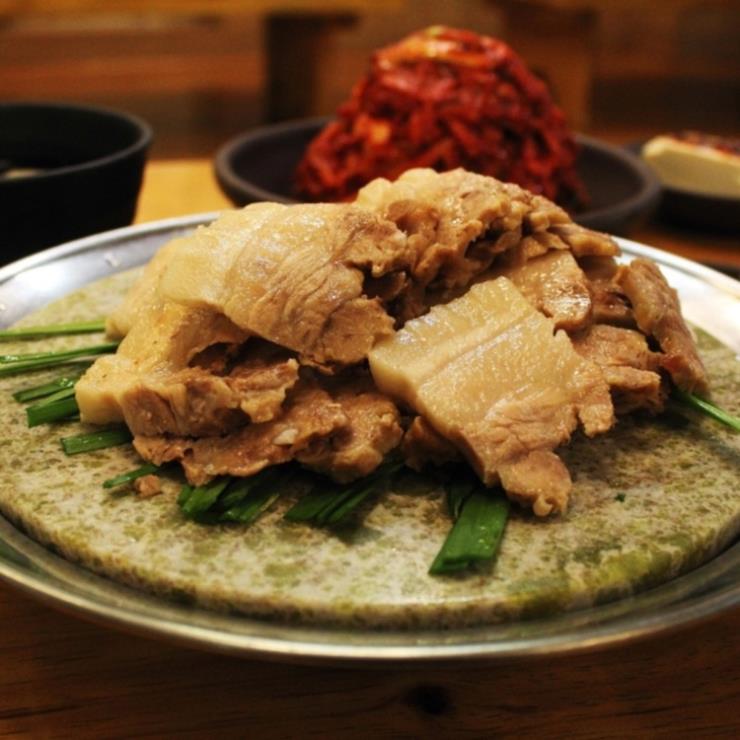 김장철, 김치가 맛있는 보쌈 맛집