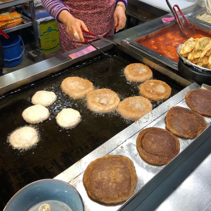 줄 서서 먹는 호떡 맛집 5