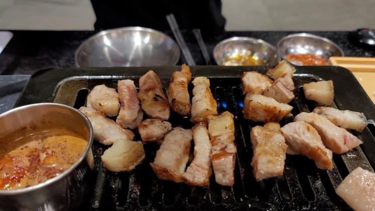 [맛집 옆 맛집] 제주 중문 돼지고기 최강 ‘숙성도’ 옆 흑돼지 맛집 3