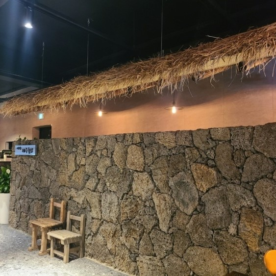 제주의 명동 누웨마루거리 가볼 곳 5