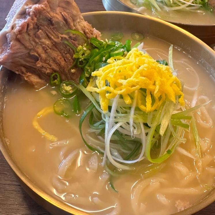 술안주부터 해장까지, 뼈칼국수 맛집 5