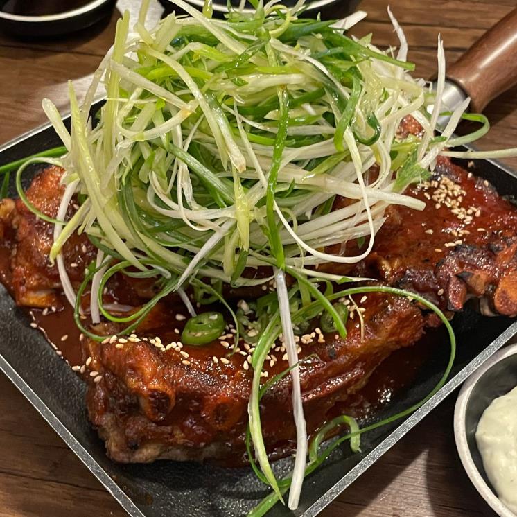 술안주부터 해장까지, 뼈칼국수 맛집 5