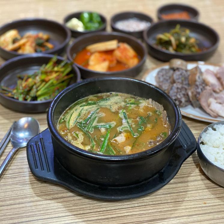 여의도 증권맨 @yeouido_tasty가 추천하는 여의도 순대국 맛집 5