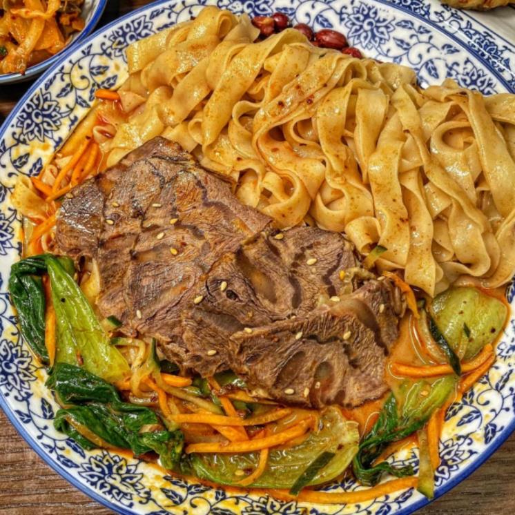 진한 국물이 일품인 서울 우육면 맛집 4