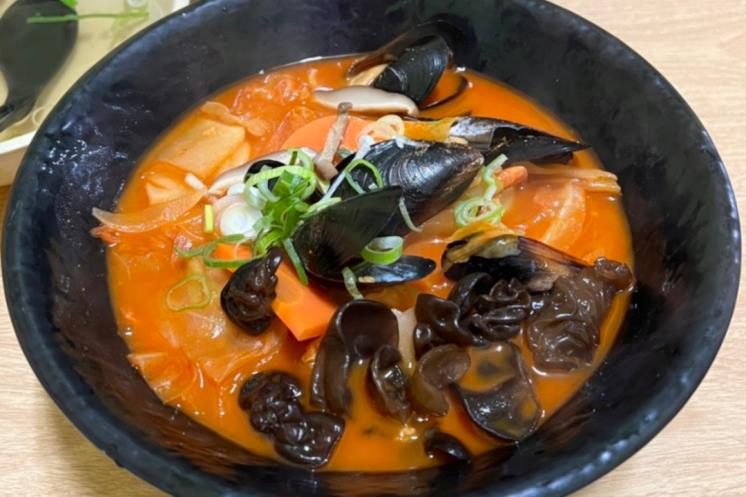 추위를 날려버리는 화끈한 매운 짬뽕 맛집 4
