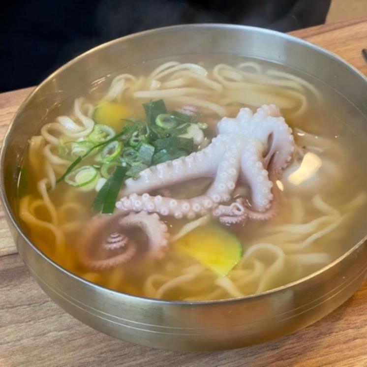 겨울 제철, 낙지 칼국수 맛집 4