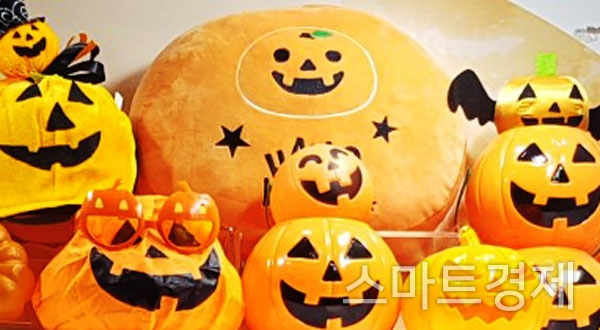 인스타 인증용 할로윈데이 푸드는?… 유령 케이크부터 뱀파이어 푸라푸치노까지