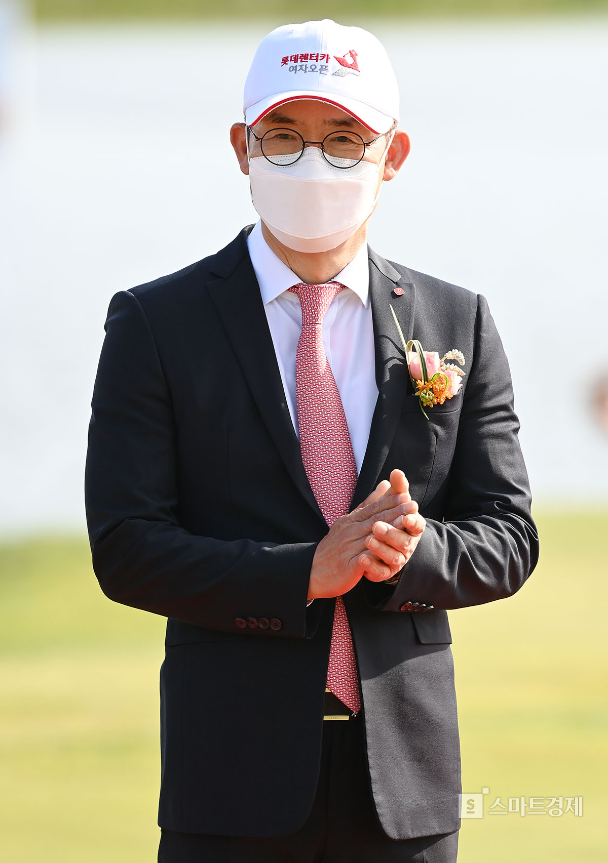 (롯데렌터카 여자오픈) KLPGA 개막식 시상식에 참석한 김현수 사장[포토]