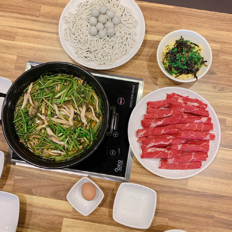 김해 칼국수 맛집 얼큰버섯샤브칼국수 퐁당퐁당, 늦겨울 몸을 녹이는 시원한 얼큰칼국수 ”최고”