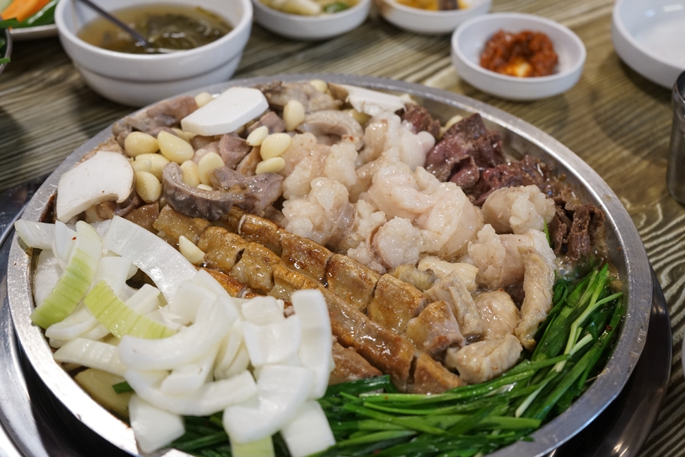 당일 도축 원칙 지키는 ‘가운소곱창 일산점’, 일산 회식 장소로 눈길