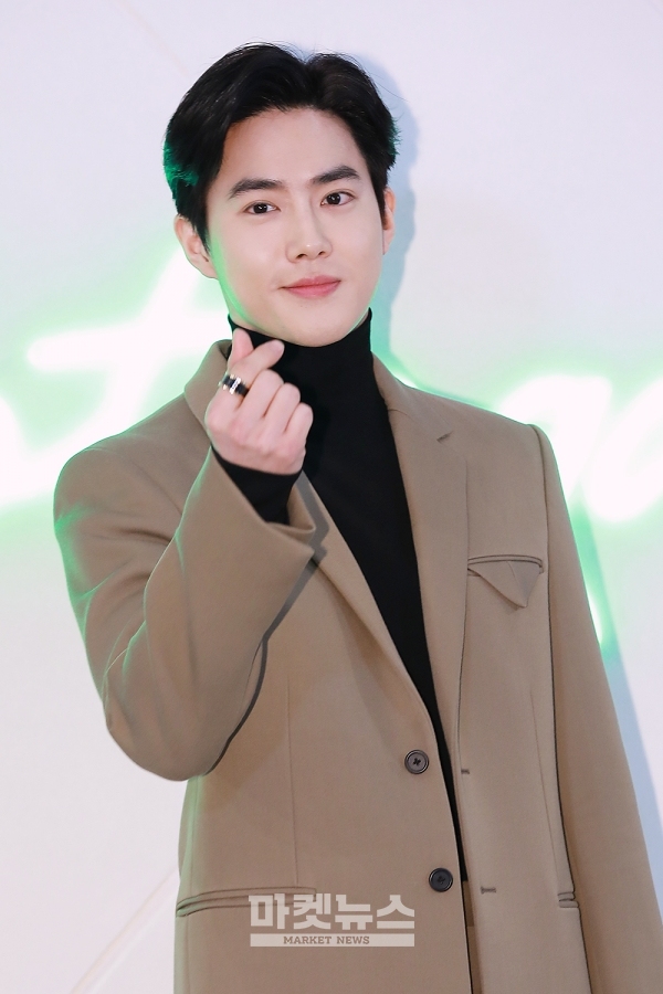 [포토] 엑소 수호, 손 끝 하트
