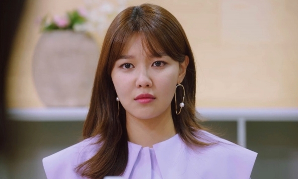 안티팬 최수영, 전 직장 선배 유서진과 팽팽한 신경전! 예고된 자존심 싸움