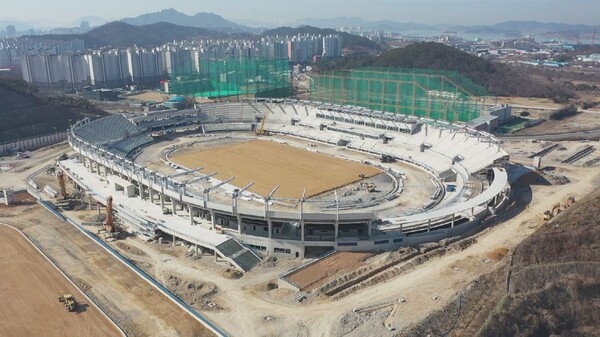 목포종합경기장 신축 공사 현장서 근로자 숨져