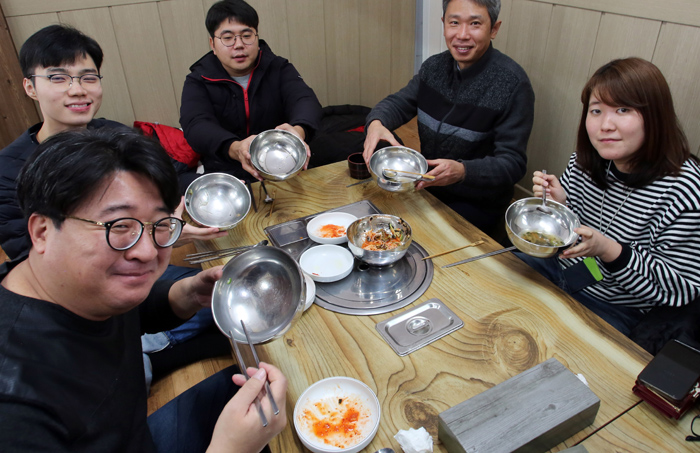 담쟁이 국수 이야기 속에는 사랑이 가득