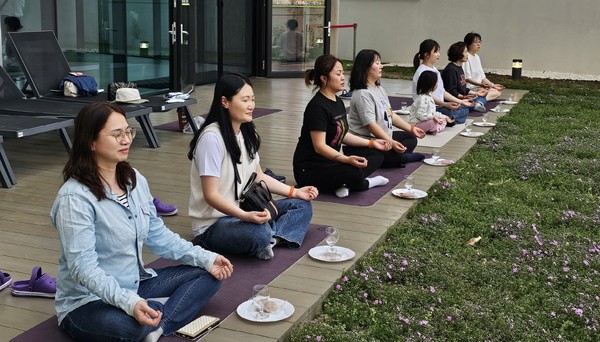 자연 담은, 영동 레인보우 힐링센터 인기