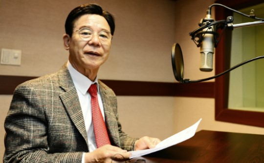 성우 양지운, “양심적 병역 거부로 수감된 아들들 사면복권되길”