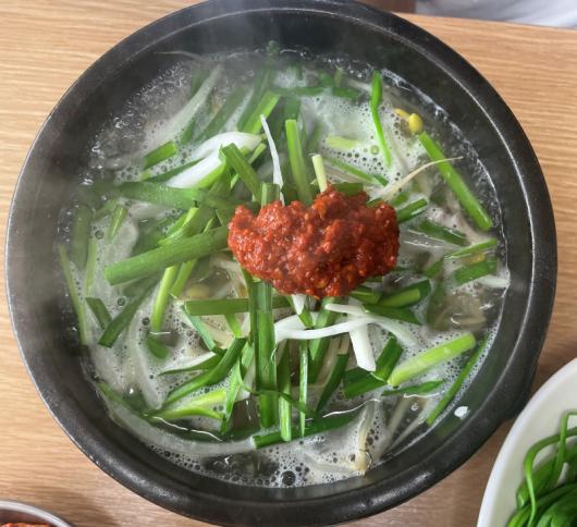 따뜻한 국밥 한 그릇에 담긴 푸근한 전라도 인심