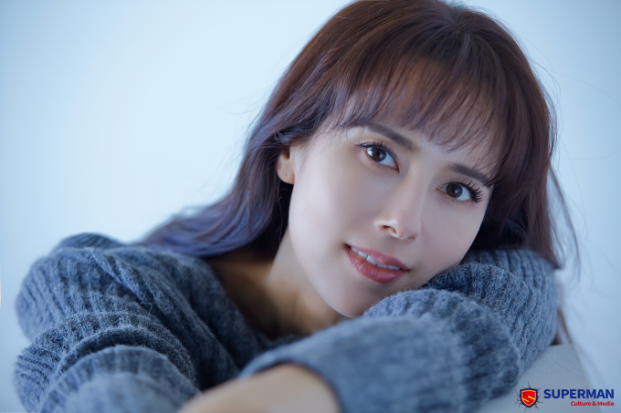 미수다 에바 포피엘, 슈퍼맨씨엔엠 전속계약…육아·방송 병행