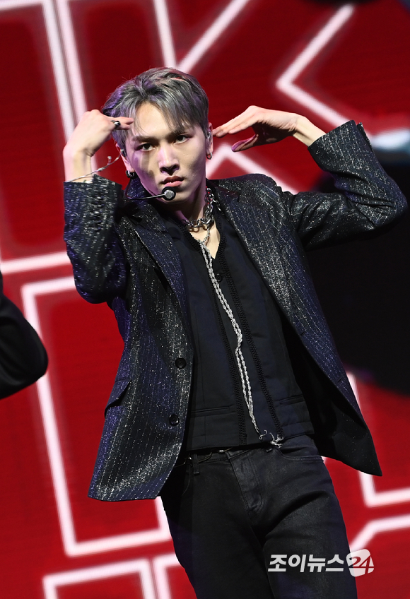 [포토]펜타곤 키노, 무대 장인의 눈빛