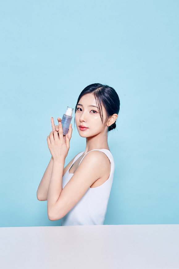 피부미인…앨리스 소희, 화장품 모델까지 꿰찼다